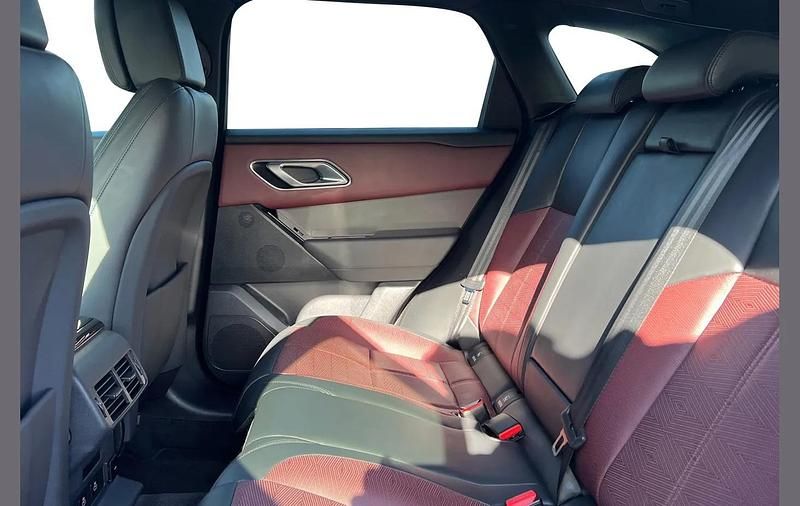 Used Land Rover Range Rover Velar HSE Dynamic 200 HP (147 kW) 2023 Grey SUV