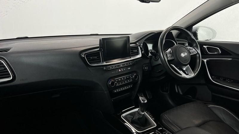 Used Kia Ceed First Edition 2019 Silver Hatchback