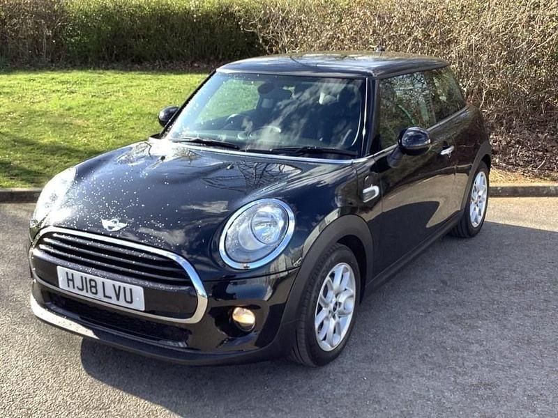 Used Mini Cooper Hatch 136 HP (100 kW) 2018 Black Hatchback