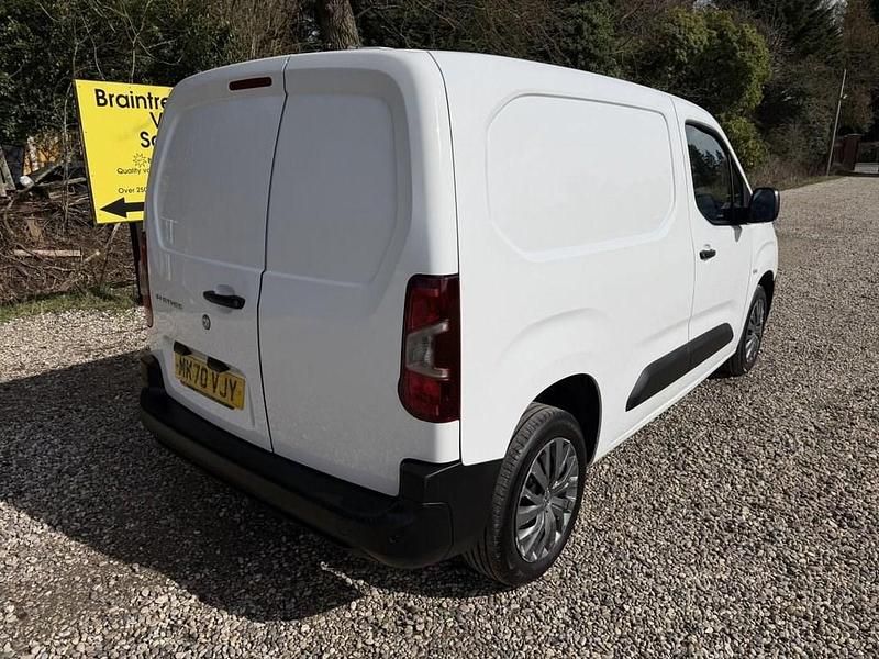 Begagnad Peugeot Partner 110 HK (80 kW) 2020 Vit Minibuss