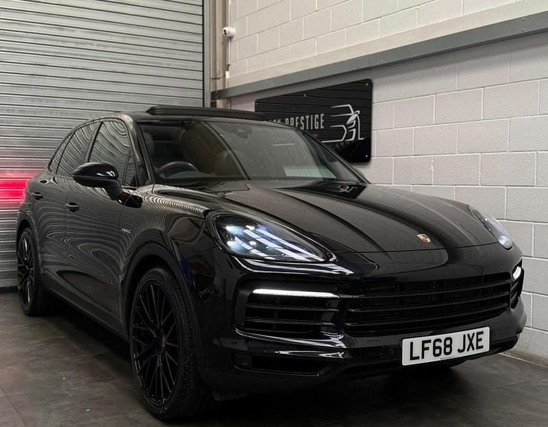 Black Used 2018 Porsche Cayenne SUV | £37,989 (Fair price) - Image 1/4