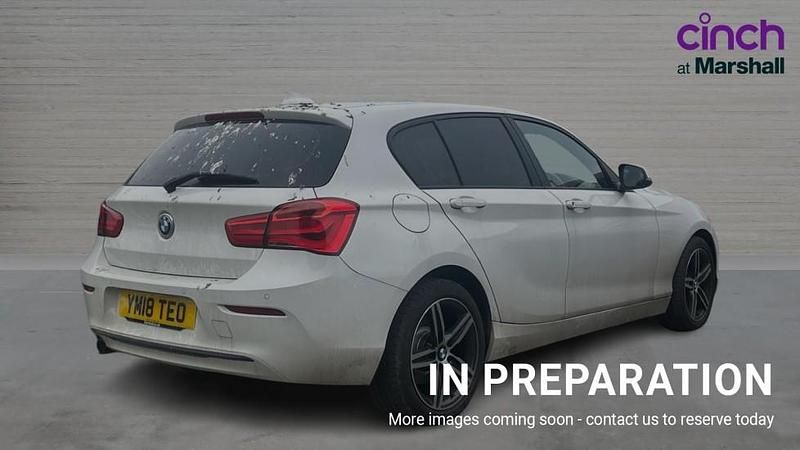 Used BMW 118 Sport Line 136 HP (100 kW) 2018 White Hatchback