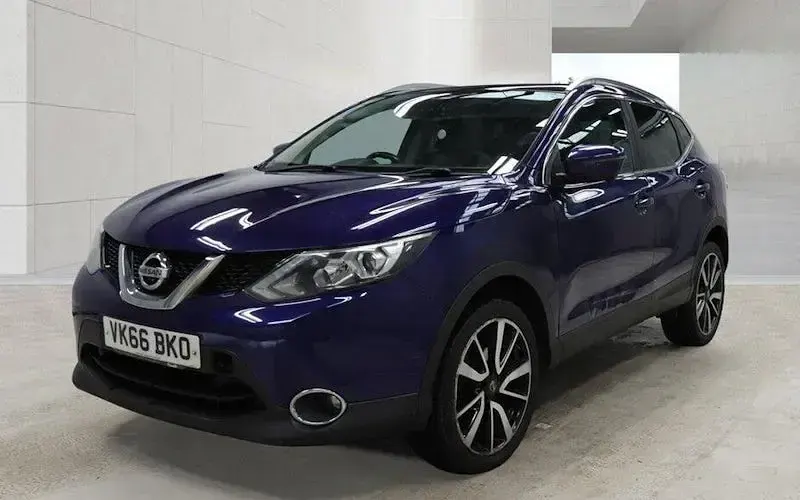Used Nissan Qashqai Tekna 131 HP (96 kW) 2016 Blue SUV