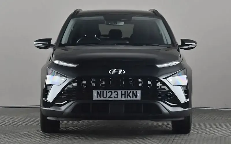 Używany Hyundai Bayon Premium 101 KM (74 kW) 2023 Czarny SUV