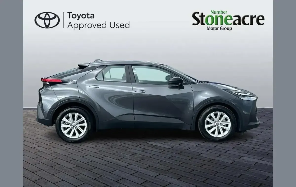 Used Toyota C-HR 140 HP (102 kW) 2024 Grey SUV