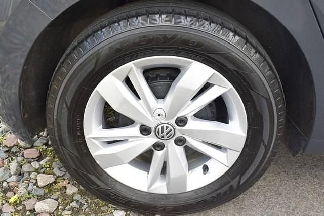 Używany VW Polo SE 80 KM (58 kW) 2018 Szary Hatchback