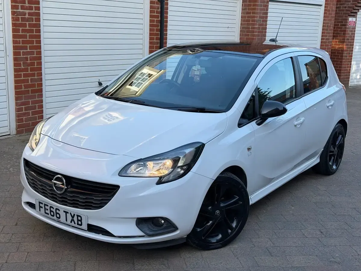 Used Vauxhall Corsa Edition 2016 White Hatchback