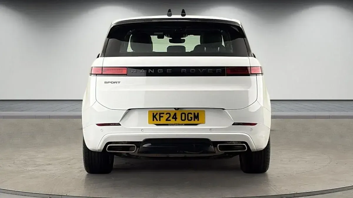 Second-hand Land Rover Range Rover Sport SE Dynamic 2024 Alb SUV