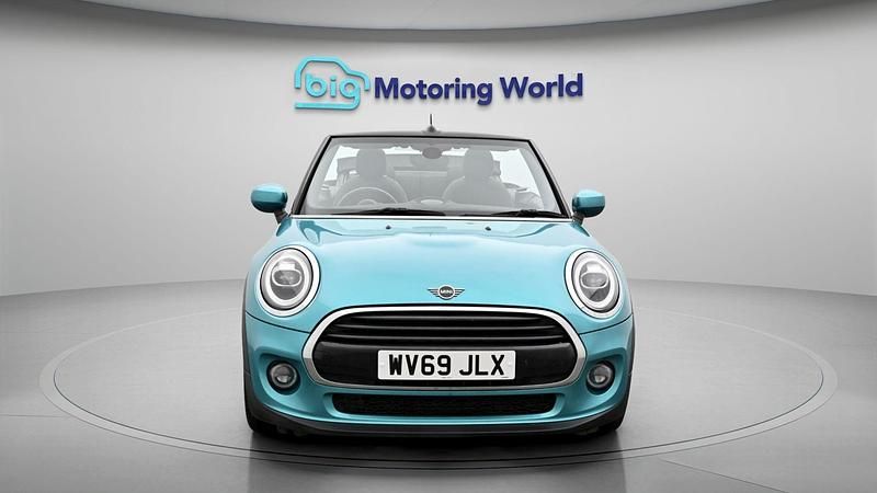 Begagnad Mini Cooper Classic 134 HK (98 kW) 2019 Halvkombi