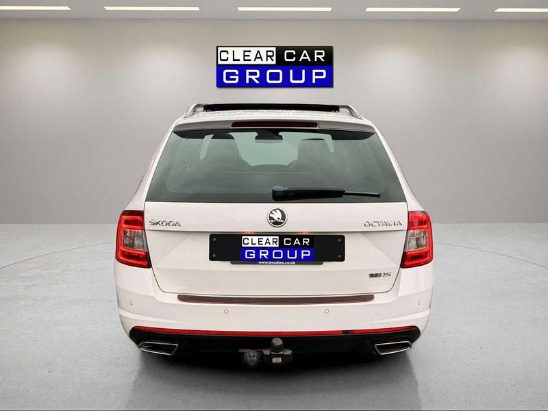 Used Skoda Octavia vRS 2014 White Hatchback