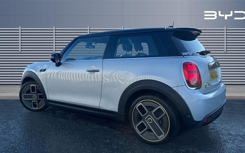 Used Mini Cooper Level 3 135 kW (184 HP) 2023 Hatchback