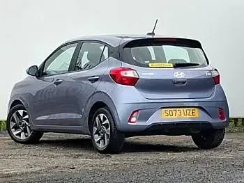 Used Hyundai i10 Advanced 67 HP (49 kW) 2024 Blue Hatchback