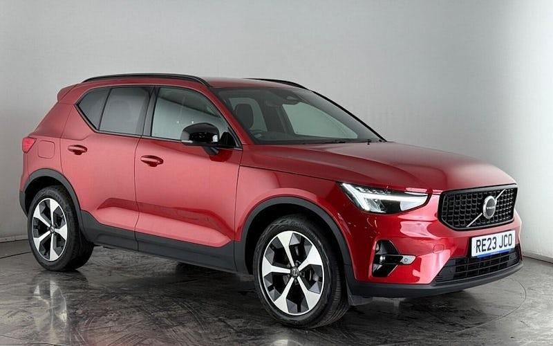 Used 2026 Volvo XC40 Plus SUV | £28,800 (Good price) - Image 1/3