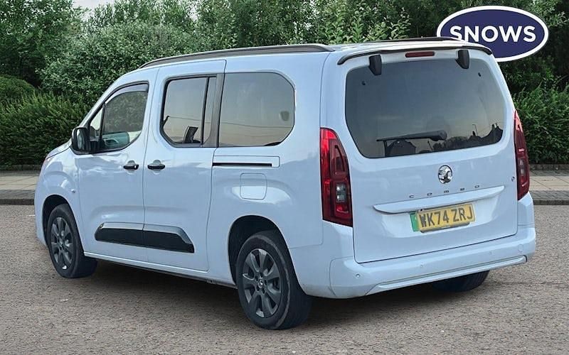 Used Vauxhall Combo Ultimate 100 kW (136 HP) 2026 MPV