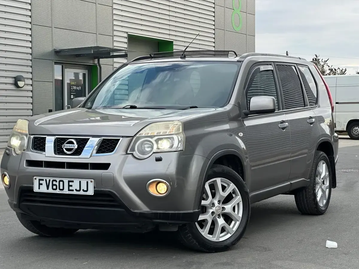 Used Nissan X-Trail Tekna 150 HP (110 kW) 2010 Grey SUV