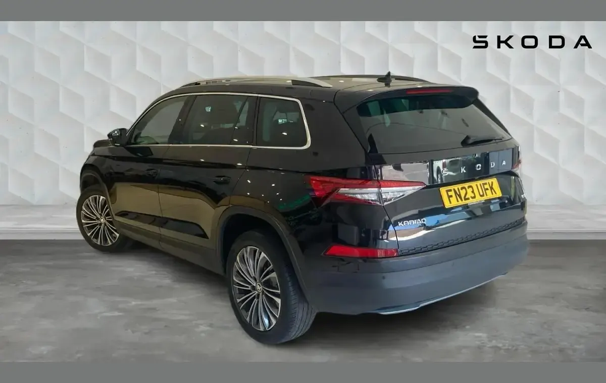 Used Skoda Kodiaq SE L Executive 150 HP (110 kW) 2023 Black magic pearl effect SUV