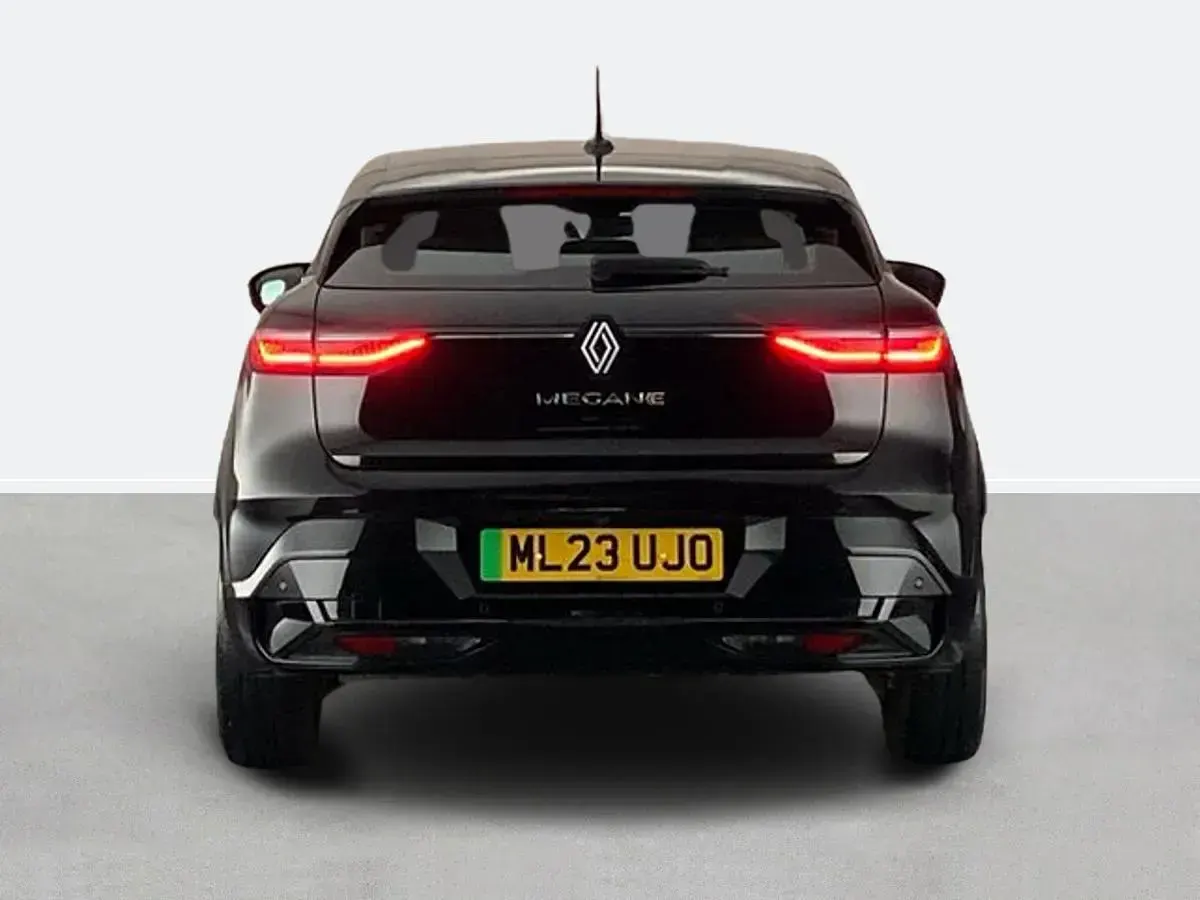 Used Renault Megane E-Tech Equilibre 160 kW (218 HP) 2023 Black Hatchback