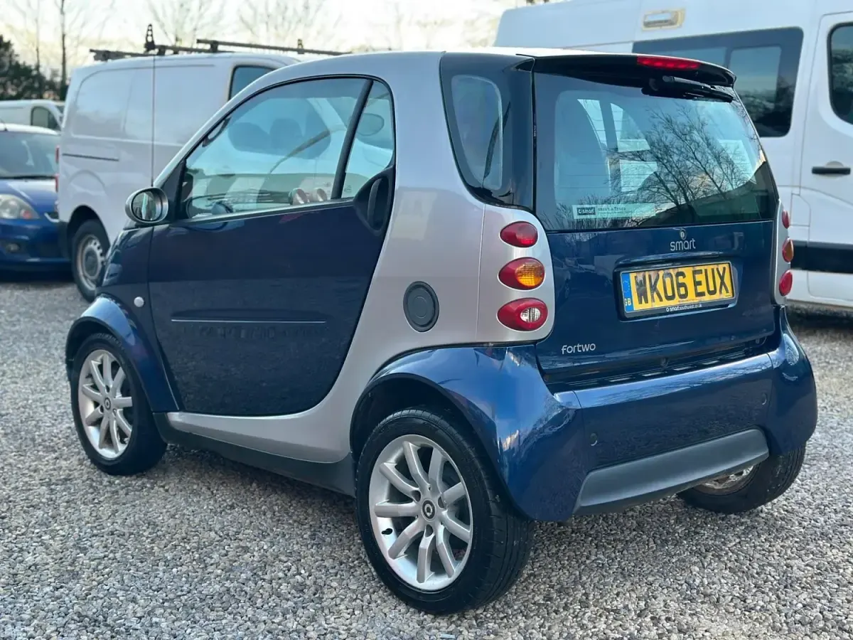 Usado Smart ForTwo Coupé 2006 Prateado Coupé