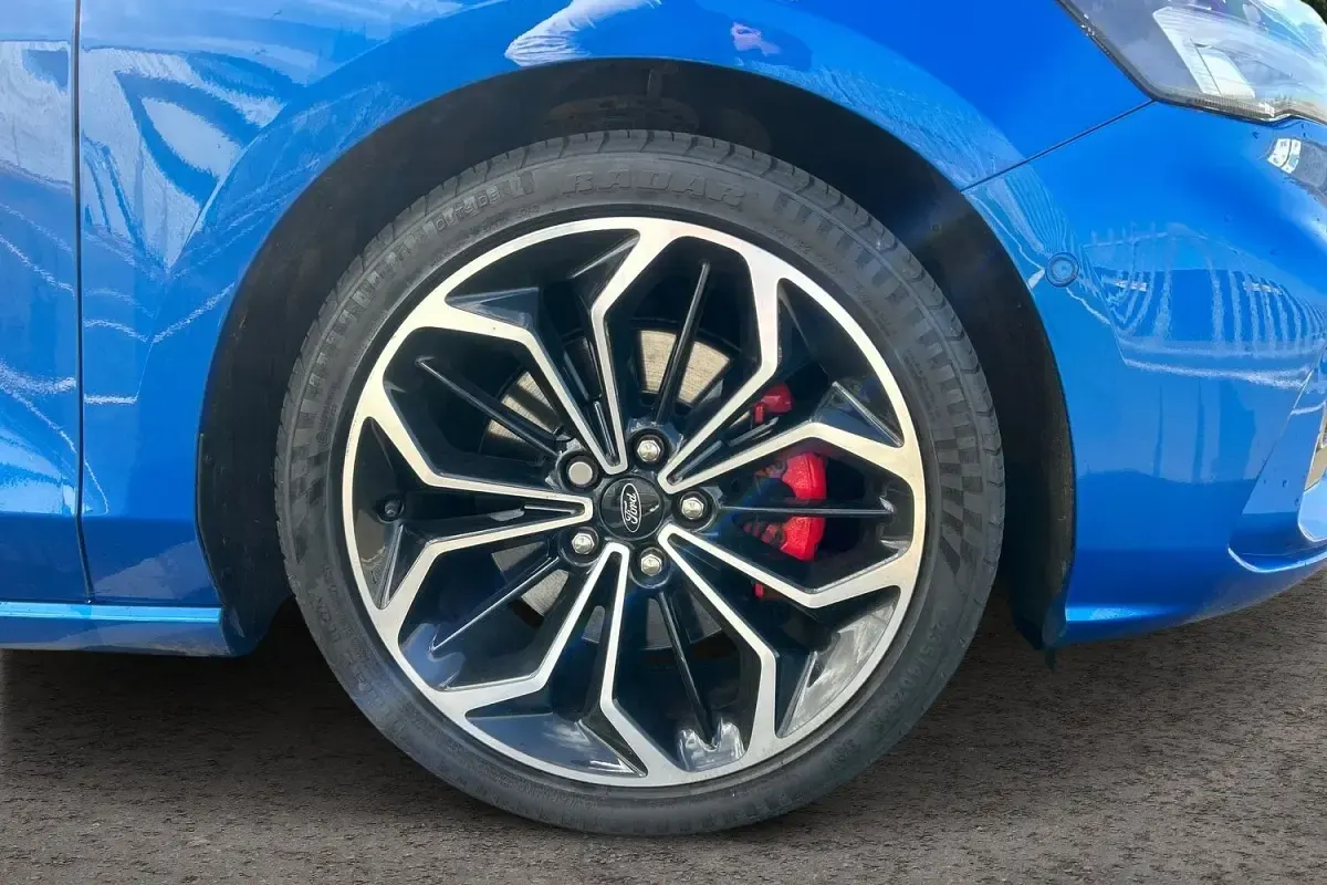 Used Ford Focus ST-Line X 150 HP (110 kW) 2021 Blue Hatchback