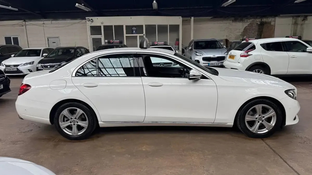 Used Mercedes E220 SE 2016 White Sedan