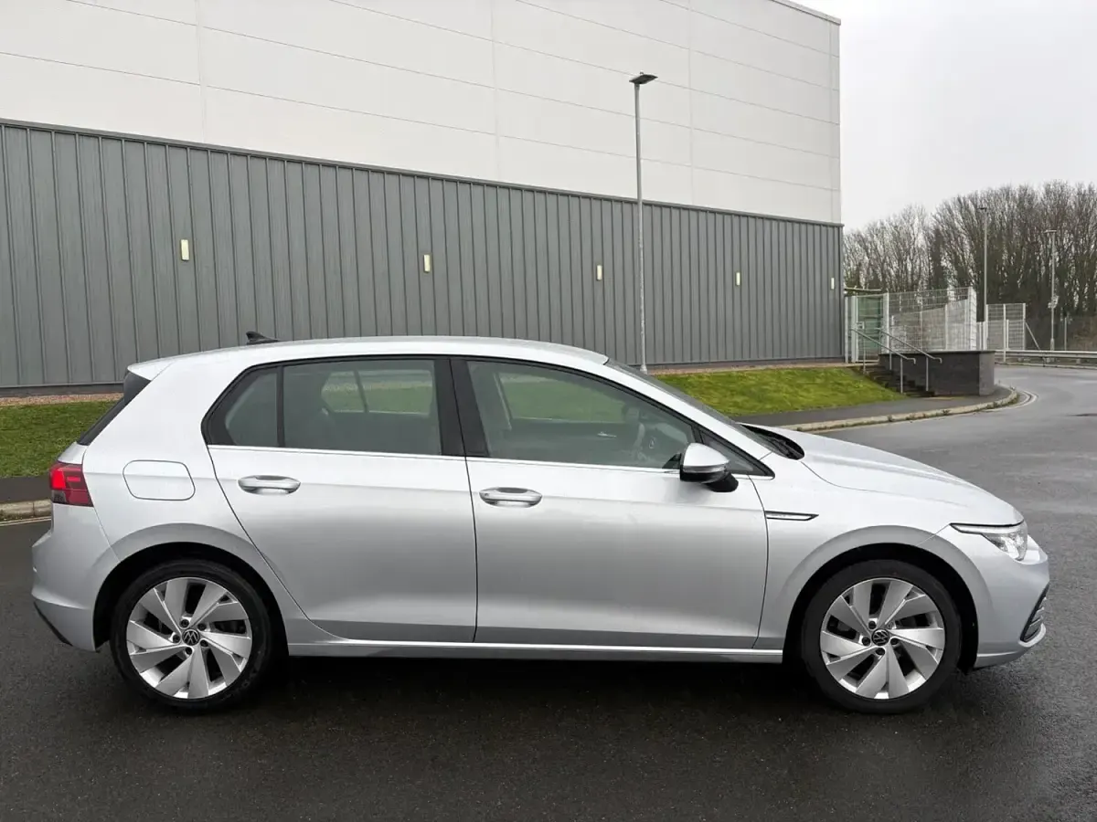 Used VW Golf VII Style 150 HP (110 kW) 2021 Silver Hatchback
