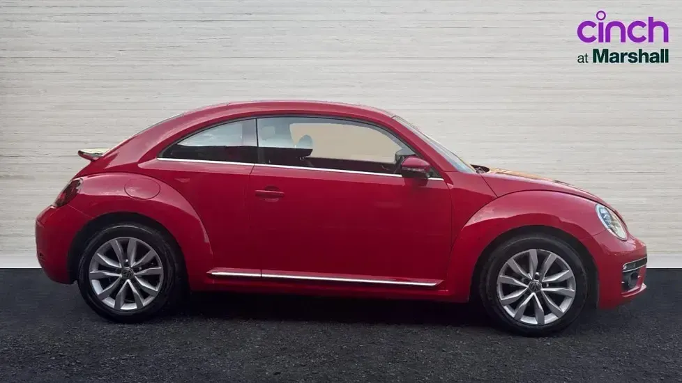 Used VW Beetle Design 150 HP (110 kW) 2017 Red Hatchback