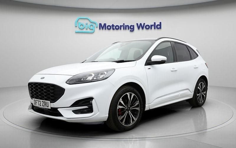 Second-hand Ford Kuga ST-Line X 190 CP (139 kW) 2023 SUV