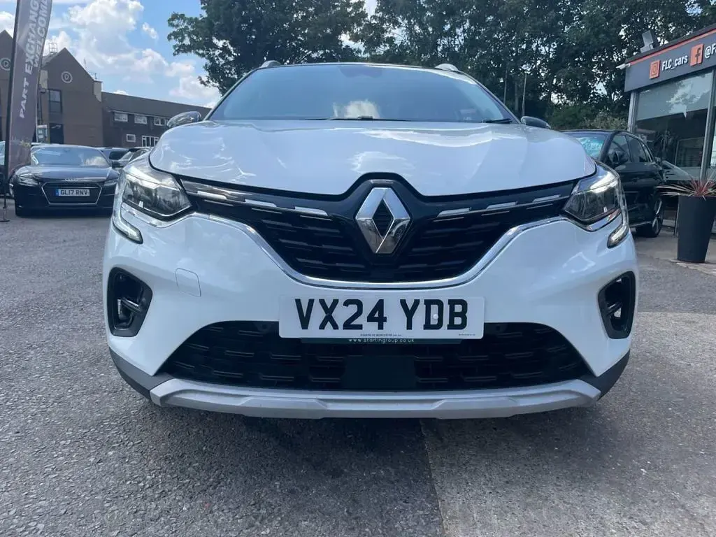 Used Renault Captur Techno 145 HP (106 kW) 2024 White SUV