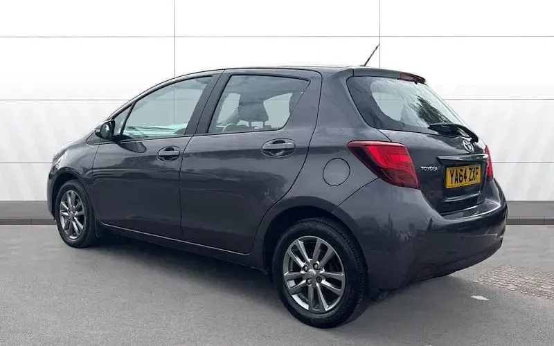 Używany Toyota Yaris 90 KM (66 kW) 2015 Hatchback
