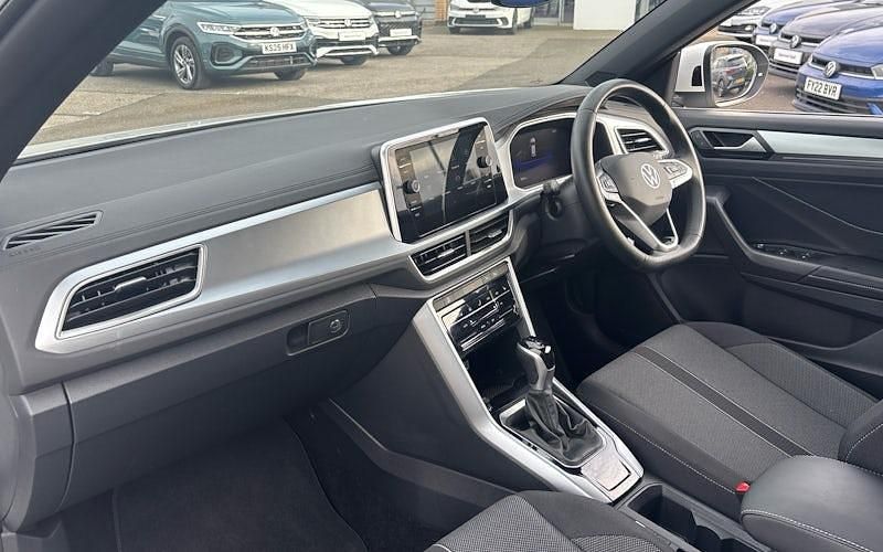 Usado VW T-Roc Cabriolet Style 150 HP (110 kW) 2025 Cabrios