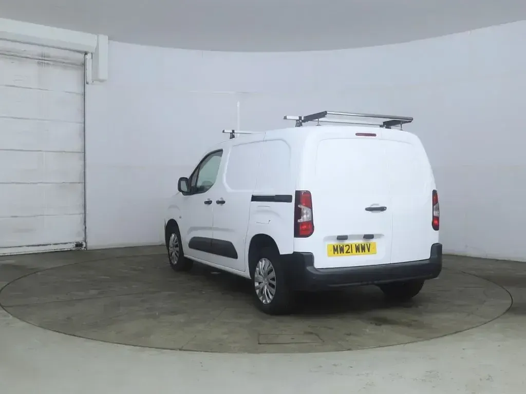 Used Peugeot Partner 2021 White MPV