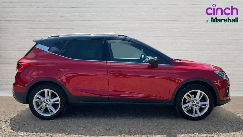 Used Seat Arona FR 115 HP (84 kW) 2020 Metallic  desire red with grey roof SUV