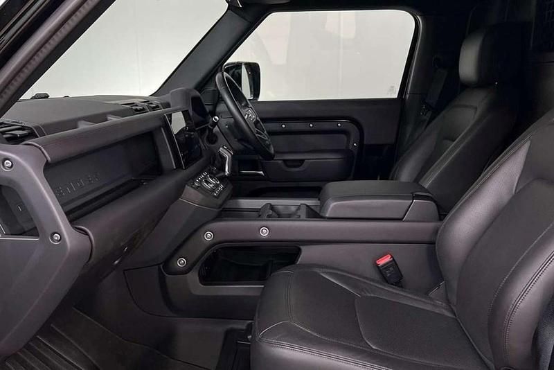 Used Land Rover Defender HSE Dynamic 345 HP (253 kW) 2025 Black SUV