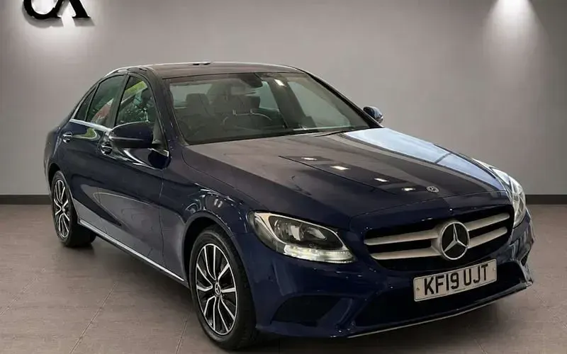 Used Mercedes C220 SE 194 HP (142 kW) 2019 Sedan