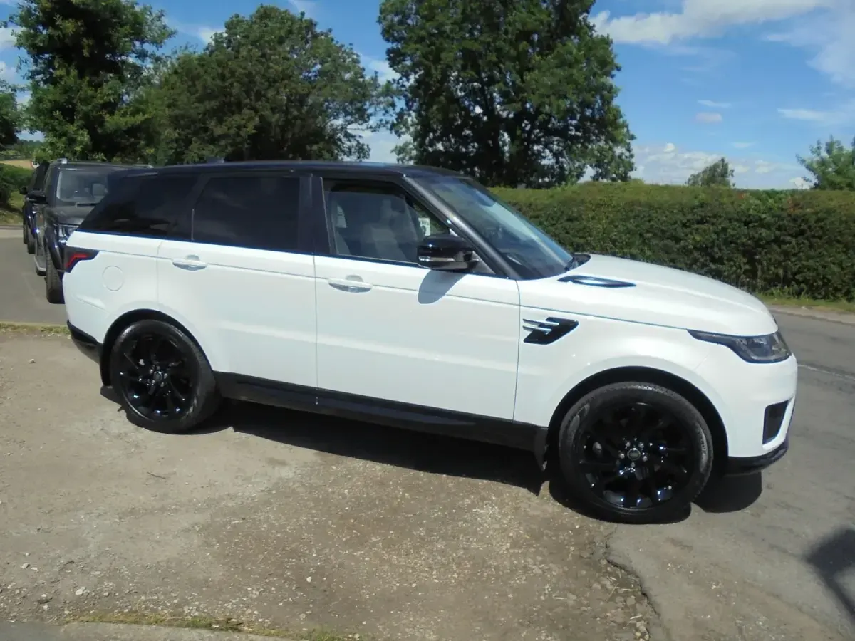 Used Land Rover Range Rover Sport HSE 2018 White SUV