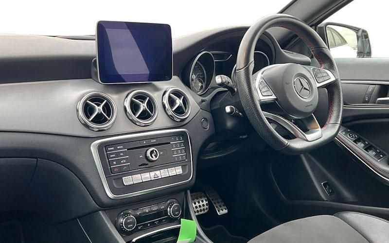 Used Mercedes GLA200 AMG line 156 HP (114 kW) 2019 Silver SUV