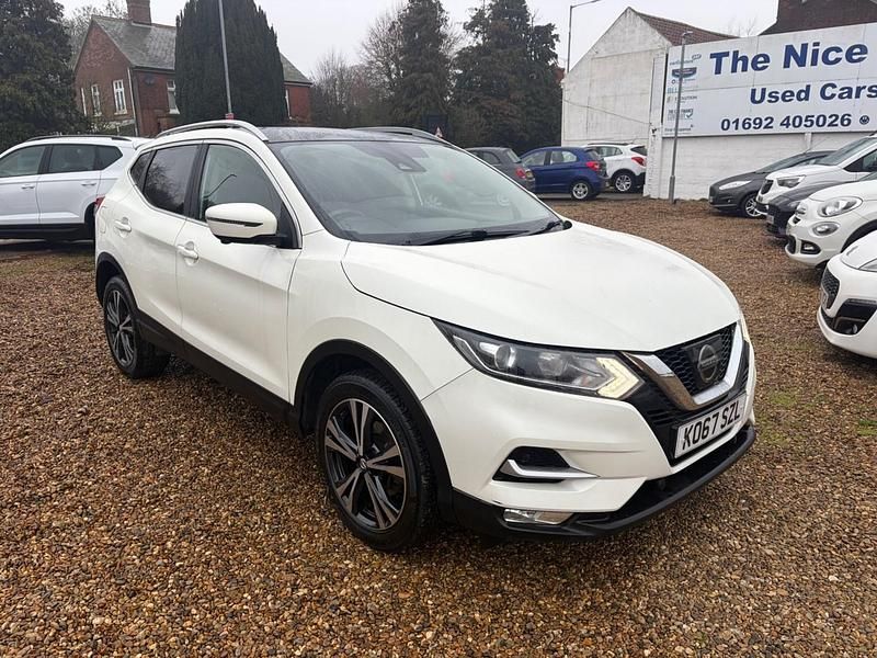 Used Nissan Qashqai N-Connecta 2018 White SUV