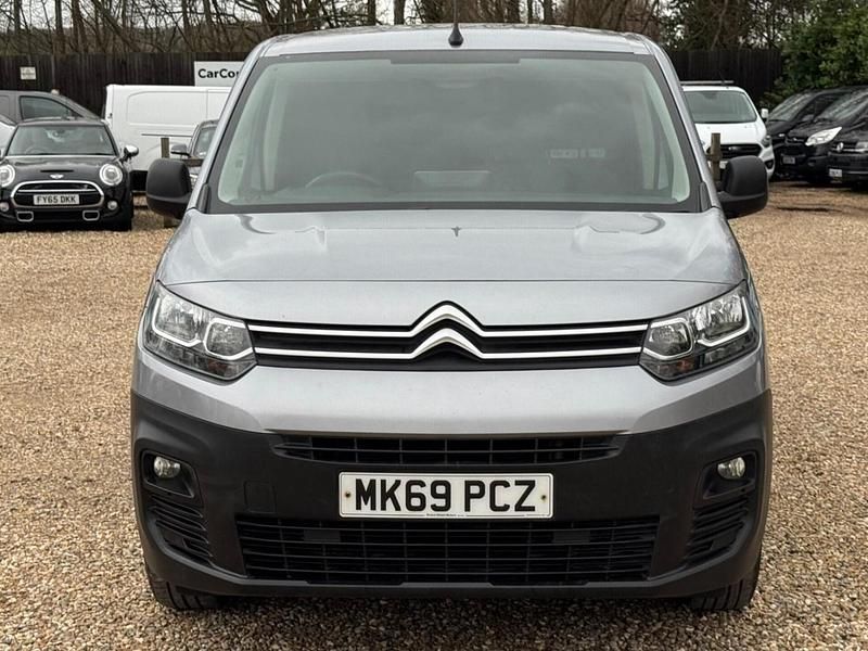 Used Citroën Berlingo 100 HP (73 kW) 2019 Grey MPV