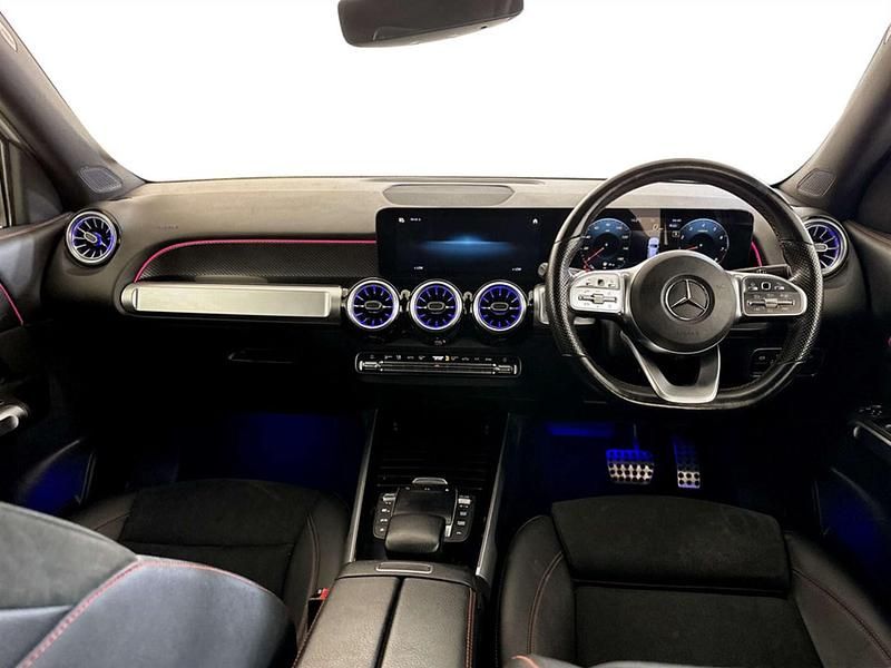 Used Mercedes GLB200 AMG line 163 HP (119 kW) 2022 White SUV