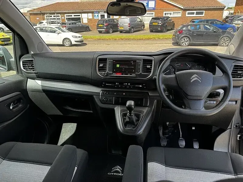 Used Citroën Spacetourer Feel 118 HP (86 kW) 2026 Grey MPV