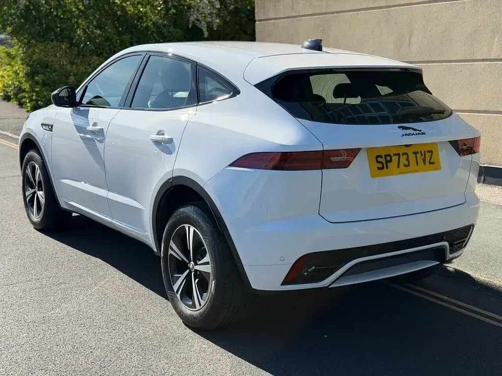 Usado Jaguar E-Pace R-Dynamic 204 HP (150 kW) 2023 Branco SUV