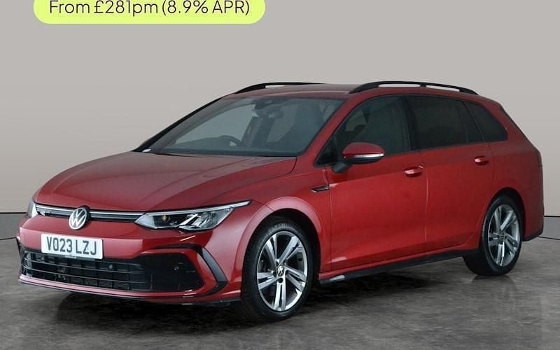 Used VW Golf VIII R-line 150 HP (110 kW) 2023 Red Estate