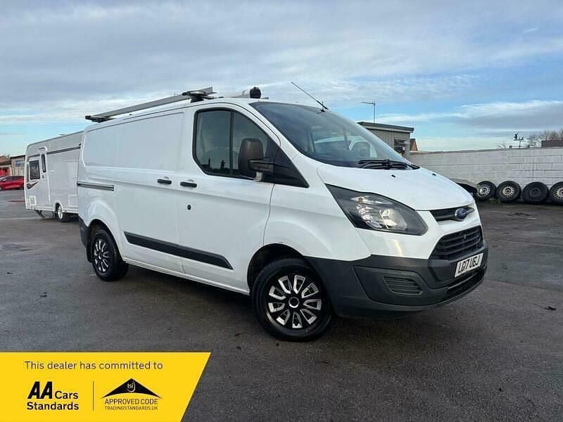 White Used 2017 Ford Transit Custom | £7,395 (Super price) - Image 1/4