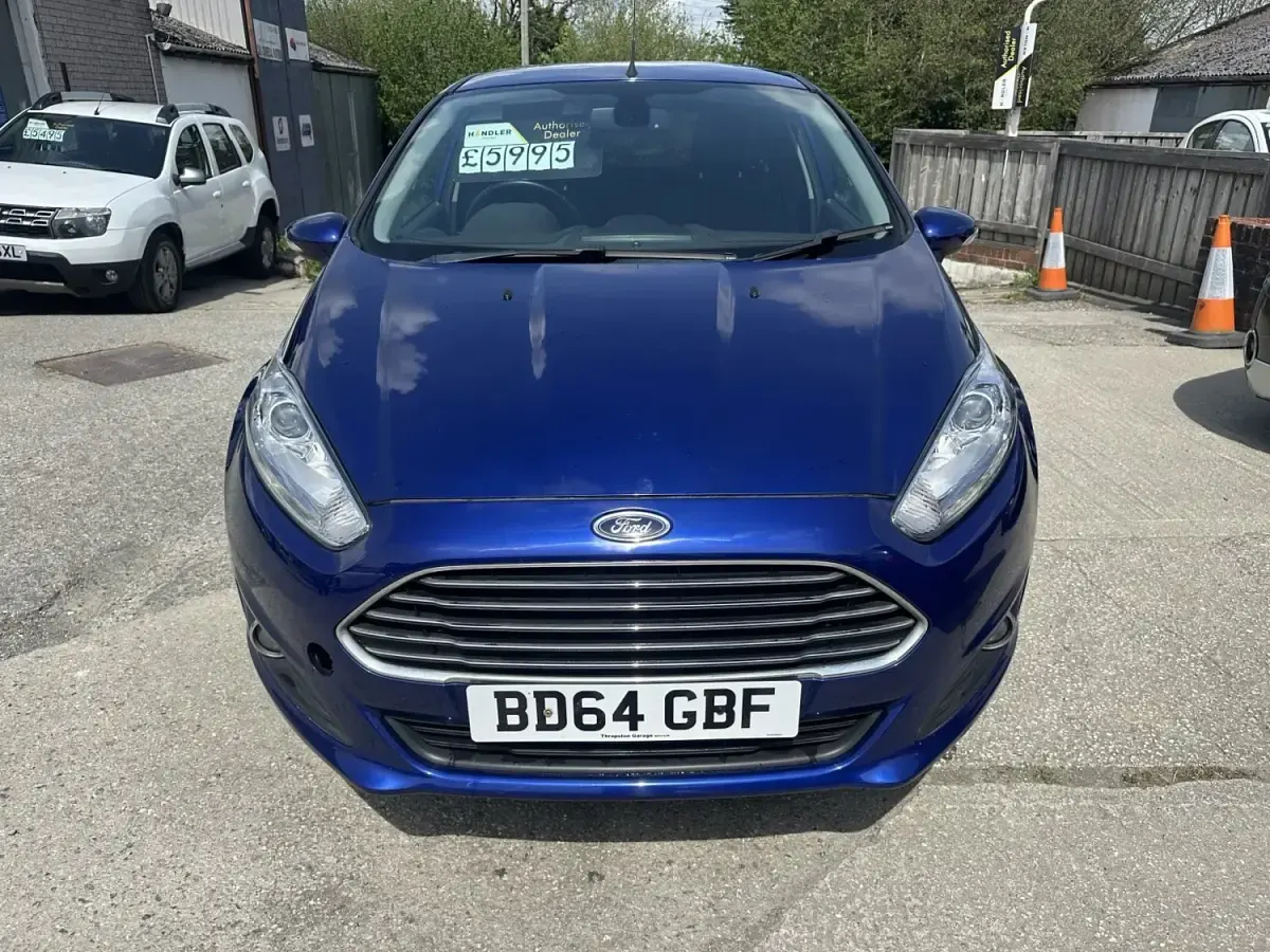 Usado Ford Fiesta Titanium 2014 Azul Utilitario