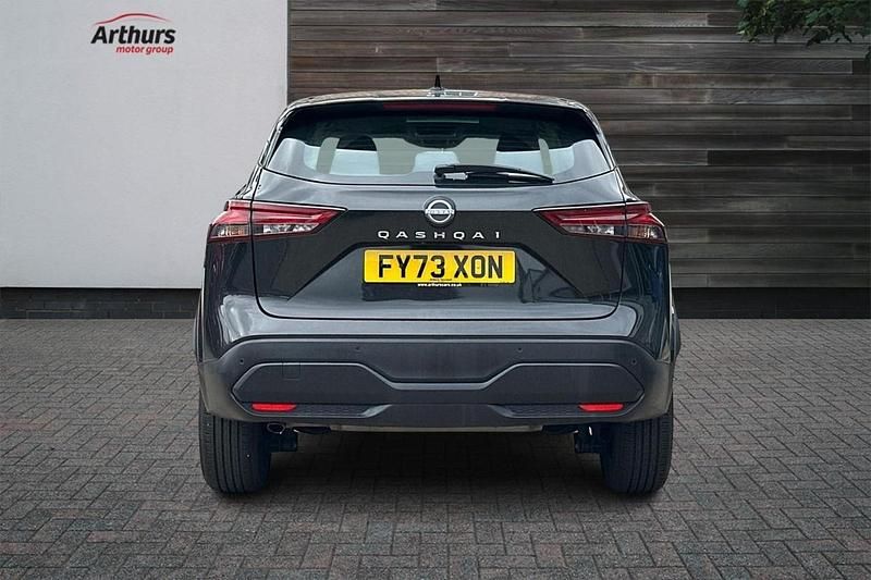 Black Used 2023 Nissan Qashqai Acenta Premium SUV | £19,597 (Fair price) - Image 1/4