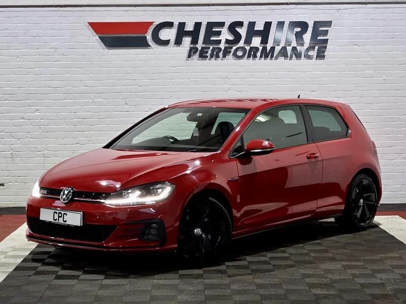 Used VW Golf VII GTI 227 HP (166 kW) 2017 Red Hatchback