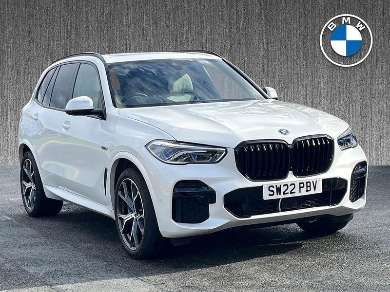 White Used 2022 BMW X5 M Sport SUV | £50,939 (Fair price) - Image 1/4
