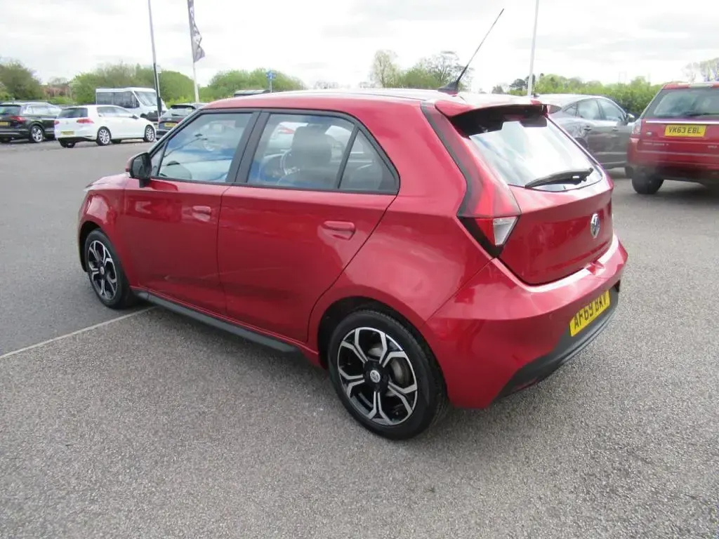 Used MG MG3 Exclusive 106 HP (77 kW) 2019 Red Hatchback