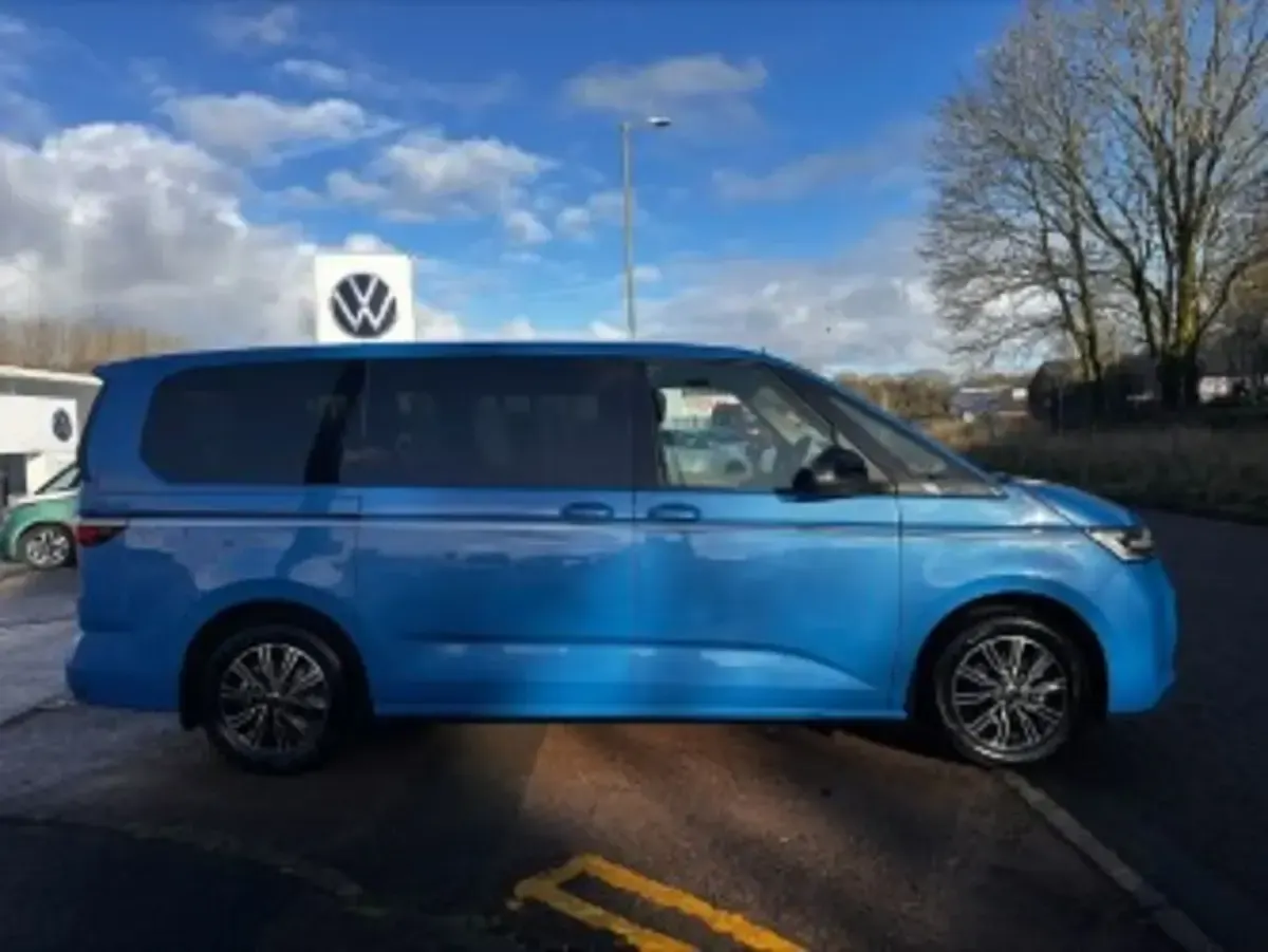 Used VW Multivan Style 150 HP (110 kW) 2026 Blue MPV