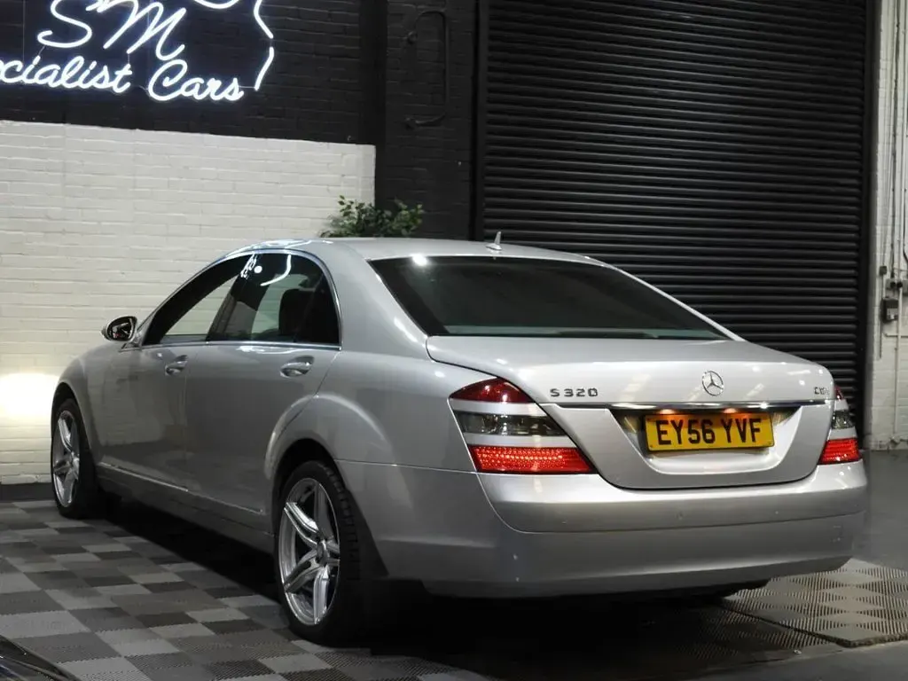 Used Mercedes S320 231 HP (169 kW) 2006 Silver Sedan
